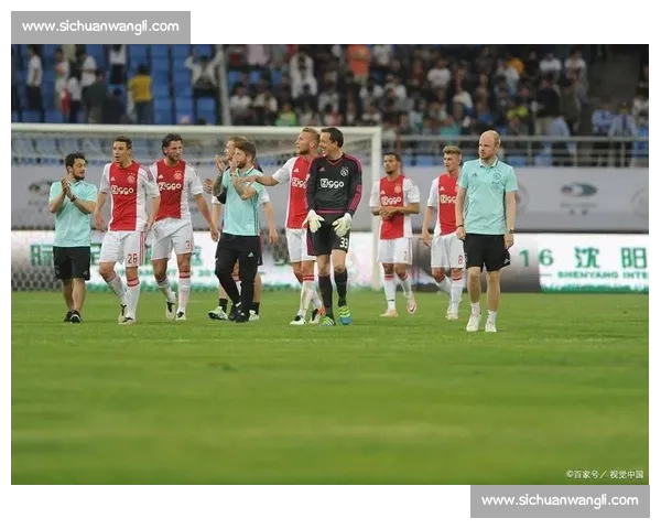 阿贾克斯vs焦点之战赛前分析与战术走势全面解读关键球员表现预测